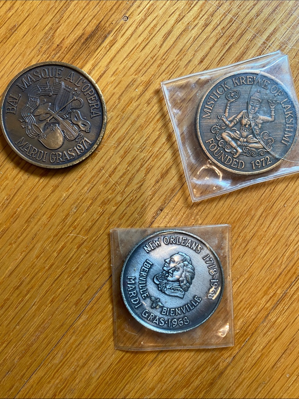 Mardi Gras 3 Doubloon Medallion Set - Silver-Tone